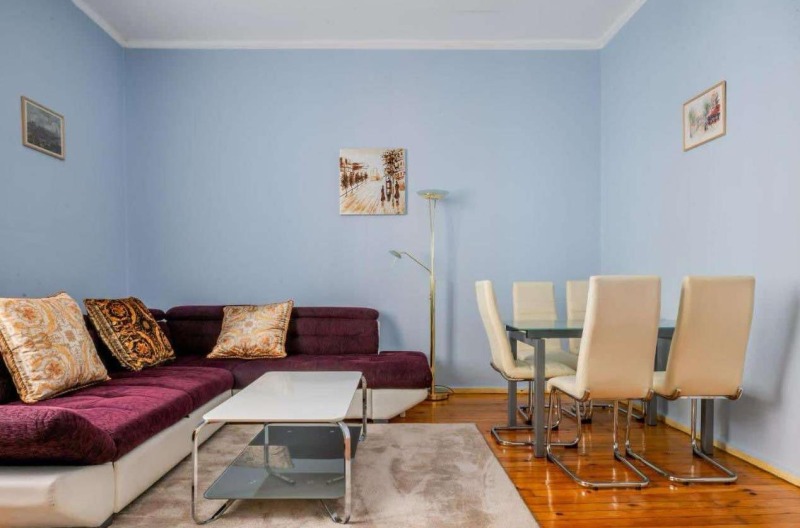 Дава под нем  3-стаен, град София, Център •  900 EUR • ID 89784265 — holmes.bg - [1] 