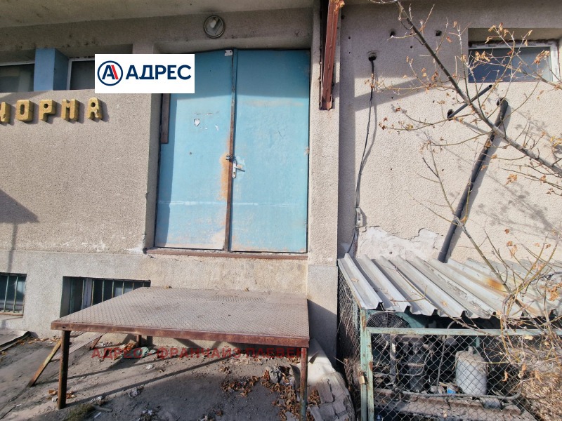 Дава под Наем СКЛАД в град Плевен, Индустриална зона - Запад - 70 кв.м / 400 € » 782.33 лв., АДРЕС - ФРАНЧАЙЗ ПЛЕВЕН