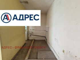 Αποθήκευση Ηνδυστρηαλνα ζονα - Ζαπαδ, Πλεβεν 5