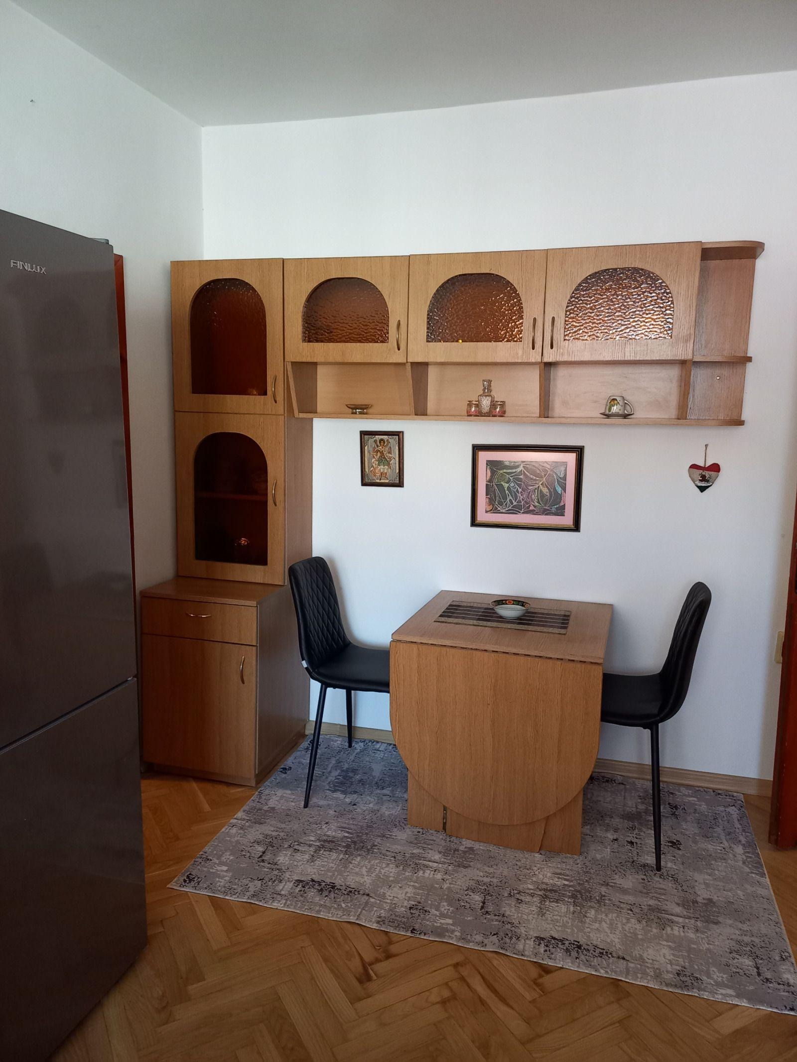 Дава под наем 2-СТАЕН, гр. София, Лозенец, снимка 3 - Апартаменти - 56177005
