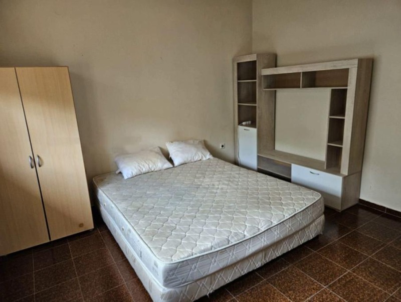 Do wynajęcia  Piętro domu Sofia , Dragalewci , 100 mkw | 43196931