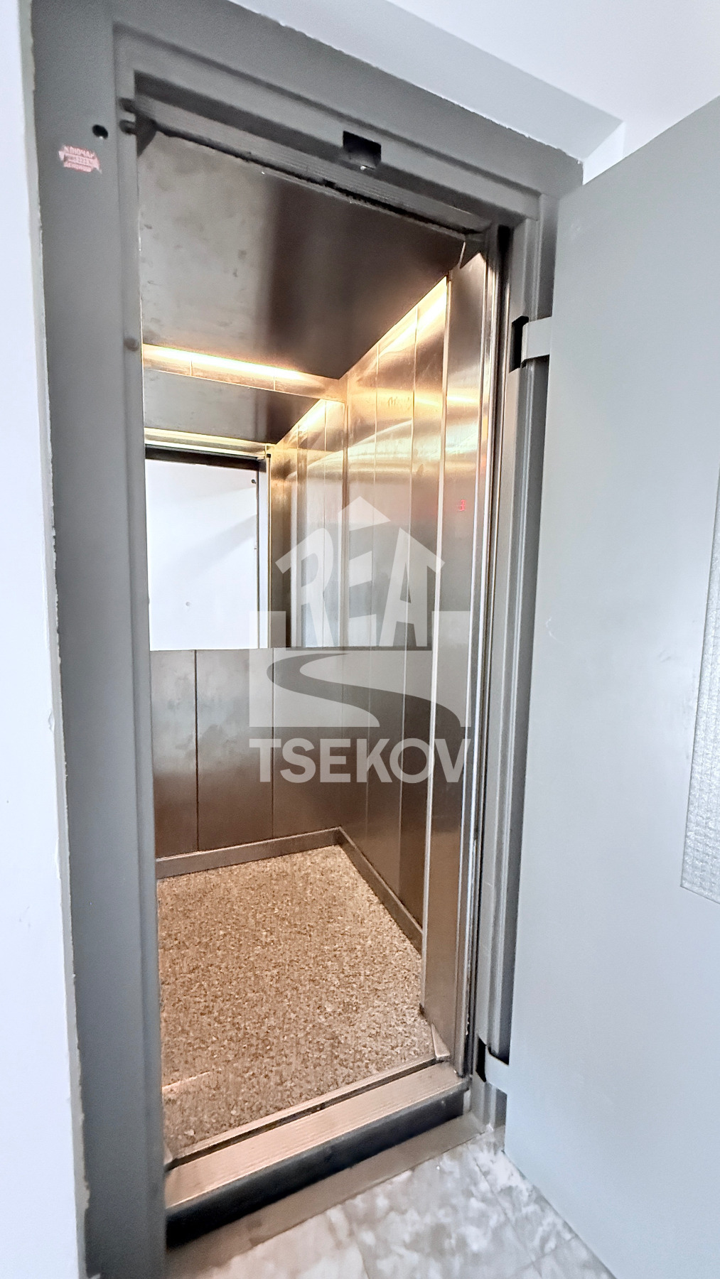 Дава под наем 2-СТАЕН, гр. София, Хладилника, снимка 16 - Апартаменти - 56008593