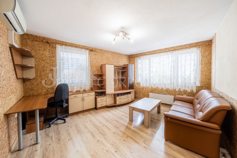 Дава под нем  2-стаен, град София, Стрелбище •  750 EUR • ID 26465698 — holmes.bg - [1] 