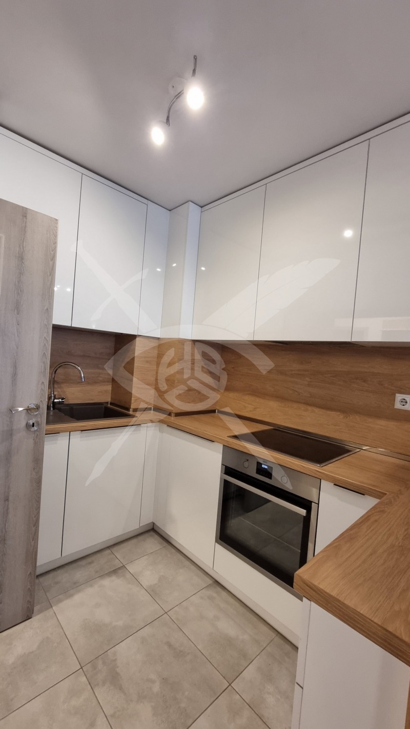 Дава под Наем 2-СТАЕН в град Варна, Колхозен пазар - 60 кв.м / 660 € » 1 290.85 лв., ЕКС НВД ООД