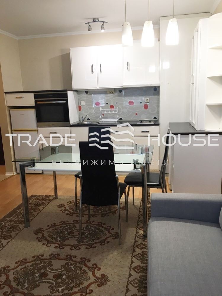 Para alugar  1 quarto Plovdiv , Sadiiski , 55 m² | 69121864