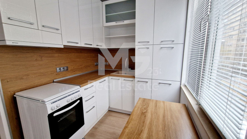 En renta  2 dormitorios Plovdiv , Tsentar , 100 metros cuadrados | 24486152 - imagen [7]