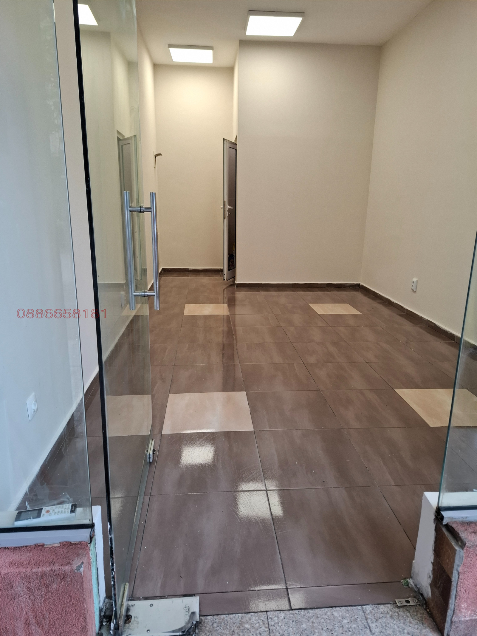 Дава под наем МАГАЗИН, гр. София, Люлин 1