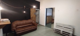 Negozio Tsentar, Sofia 4