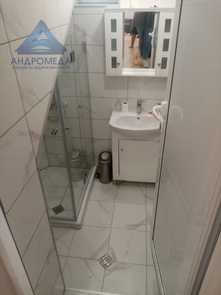 Дава под наем  Къща град Плевен , 9-ти квартал , 150 кв.м | 71918063 - изображение [11]