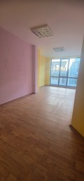 Дава под наем ОФИС, гр. Пловдив, Въстанически, снимка 1