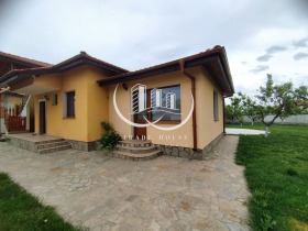 Къщи под наем в област Пловдив, с. Костиево - изображение 1 