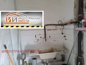 Opbevaring Industrialna zona - Sever, Plovdiv 3