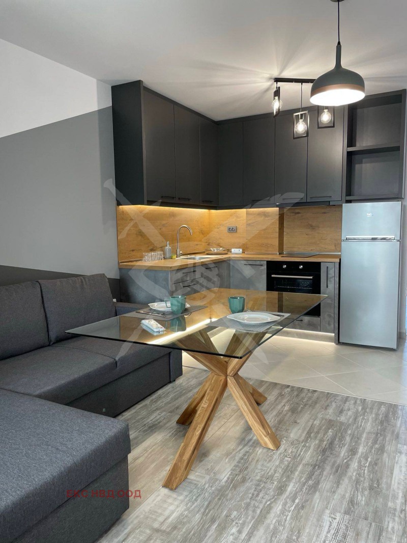 Под наем 2-СТАЕН, град Пловдив, Коматево • 380 € / 743.22 лв. • 99113982 1