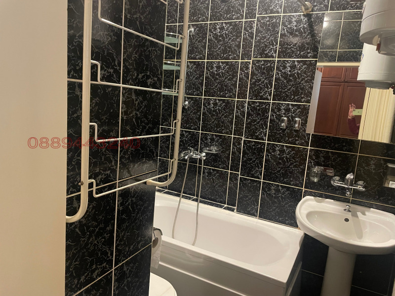 Дава под наем МНОГОСТАЕН, гр. София, Център, снимка 12 - Апартаменти - 52809903