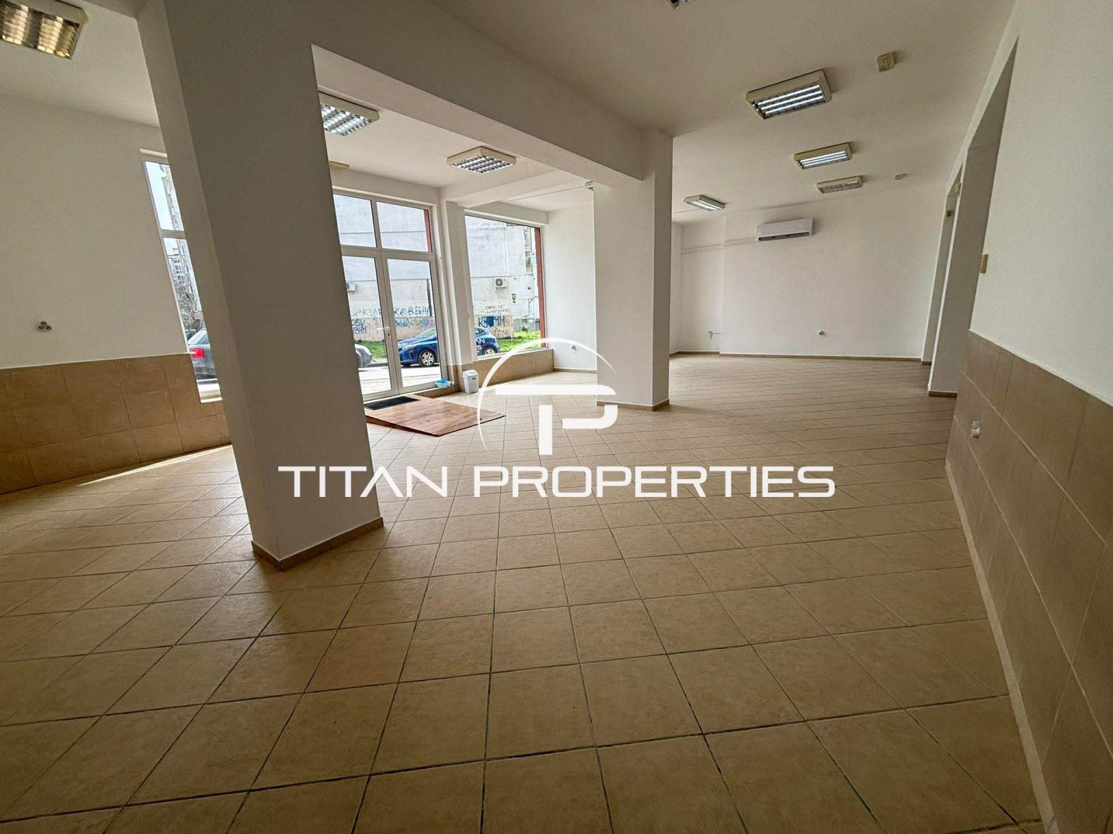 Дава под наем МАГАЗИН, гр. Варна, Владислав Варненчик 1, снимка 2 - Магазини - 54133765