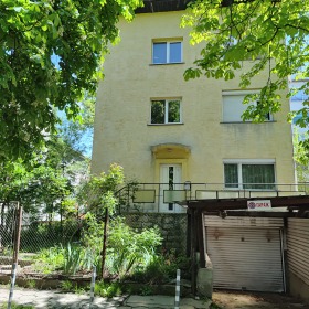 1 sypialnia Iwan Wazow, Sofia