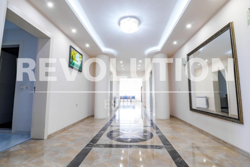 De inchiriat  3+ dormitor Varna , Mladost 1 , 300 mp | 73549985 - imagine [2]