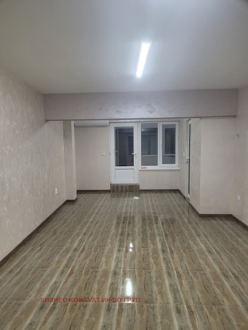 Дава под Наем 1-СТАЕН в град София, Подуяне - 40 кв.м / 450 € » 880.12 лв., БИЗНЕС КОНСУЛТ ИНФО ГРУП