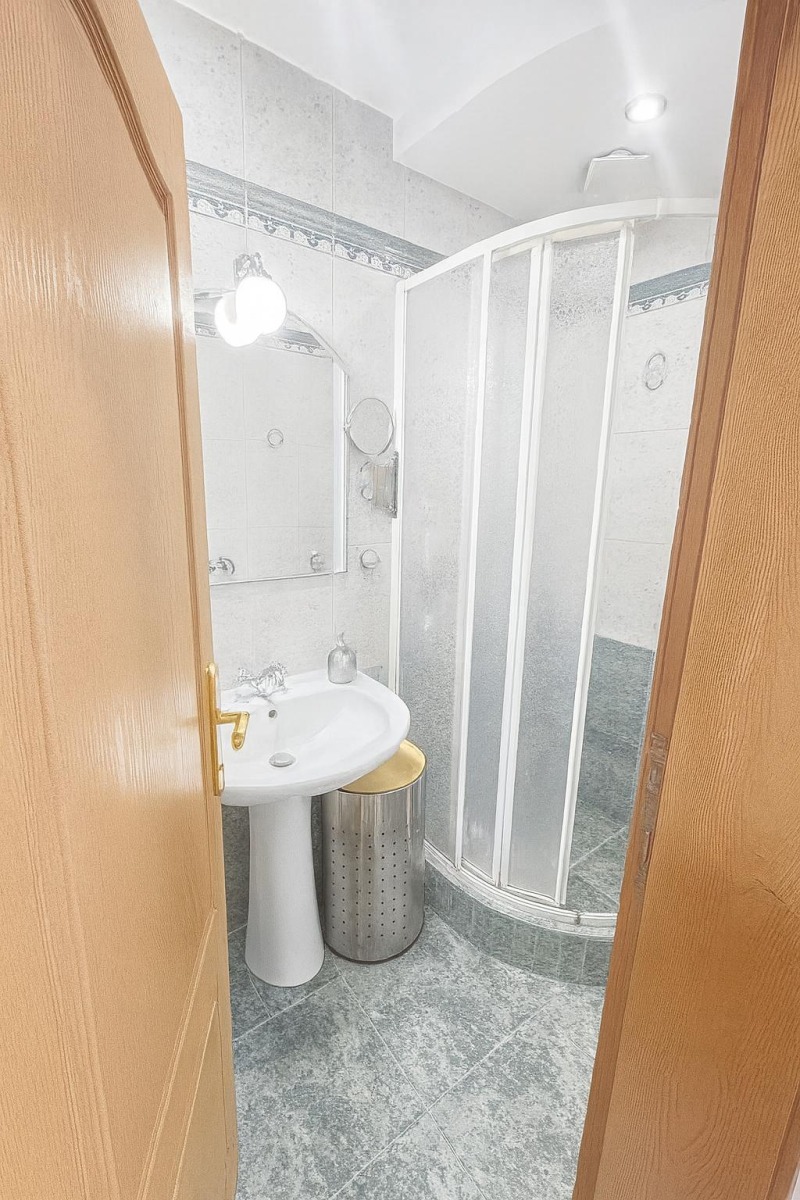 В оренду  2 спальні Пловдив , Младежки Хълм , 130 кв.м | 46758536 - зображення [9]