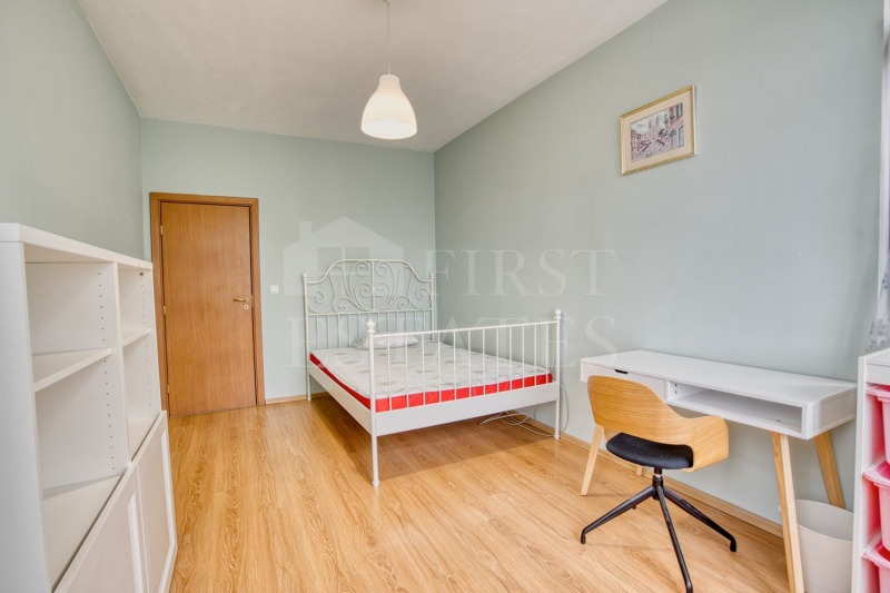 De inchiriat  2 dormitoare Sofia , Țentâr , 142 mp | 61135713 - imagine [10]
