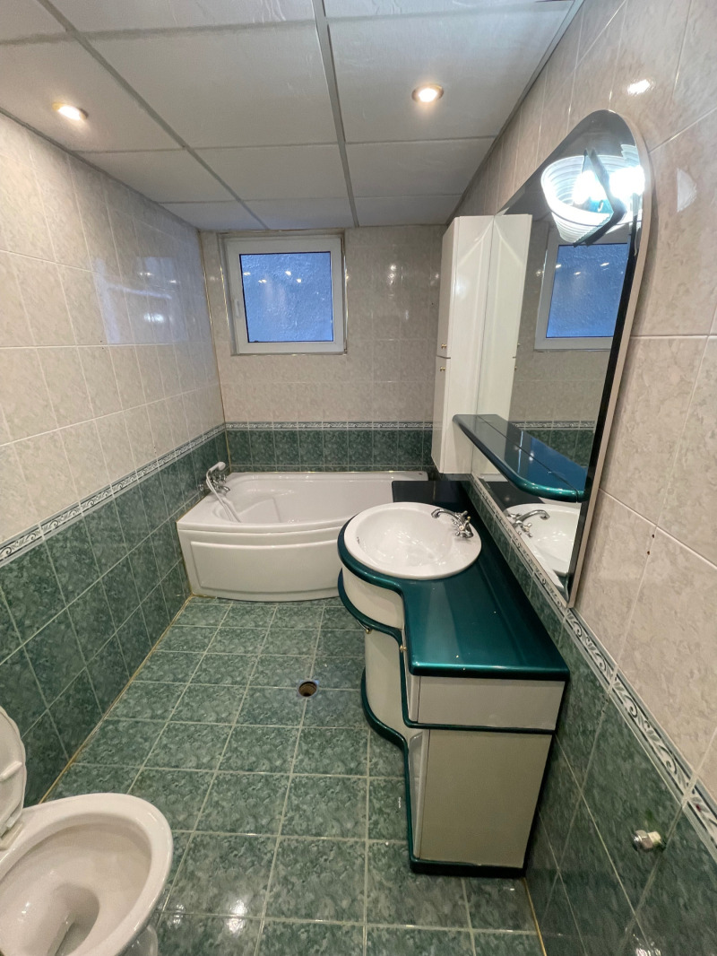 Дава под наем 3-СТАЕН, гр. София, Лозенец, снимка 13 - Апартаменти - 53499550