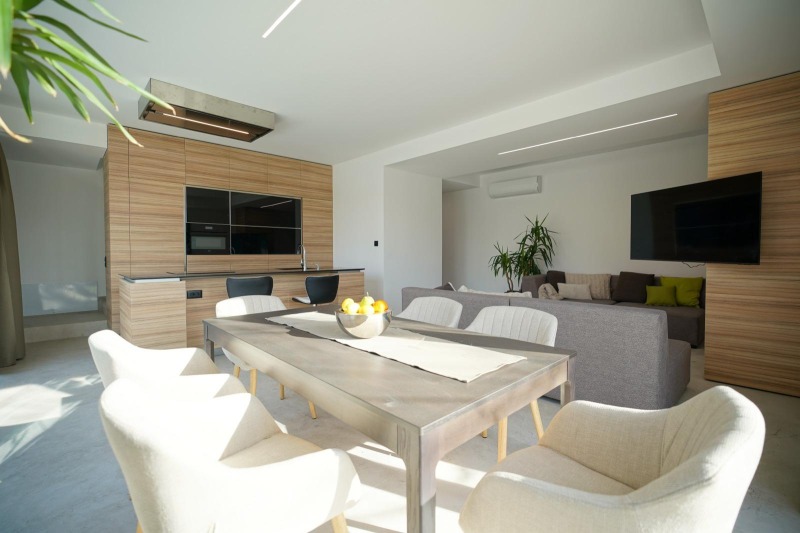 K pronájmu  3 ložnice Sofia , Gorubljane , 180 m2 | 50902619