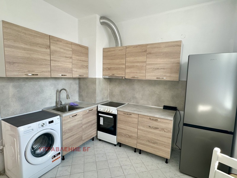 Til leje  1 soveværelse Sofia , Zona B-5 , 75 kvm | 79353324 - billede [3]