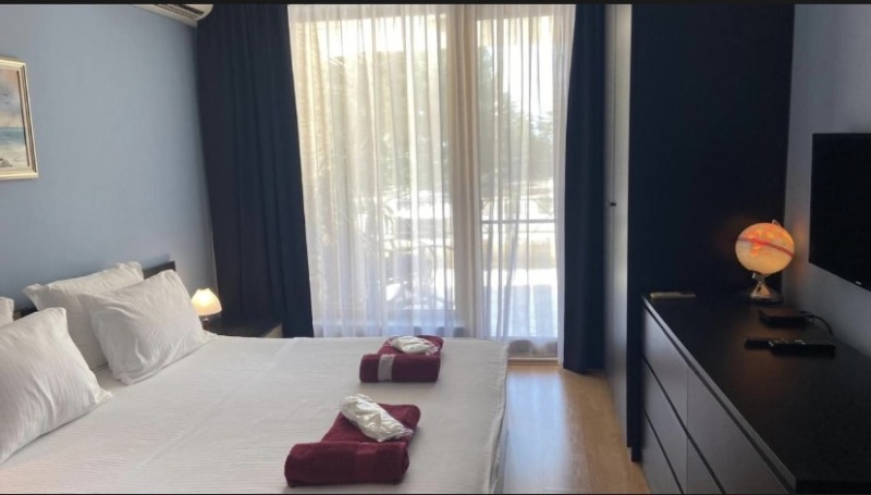 Издаје се  2 спаваће собе Варна , м-т Евксиноград , 120 м2 | 46964164 - слика [8]