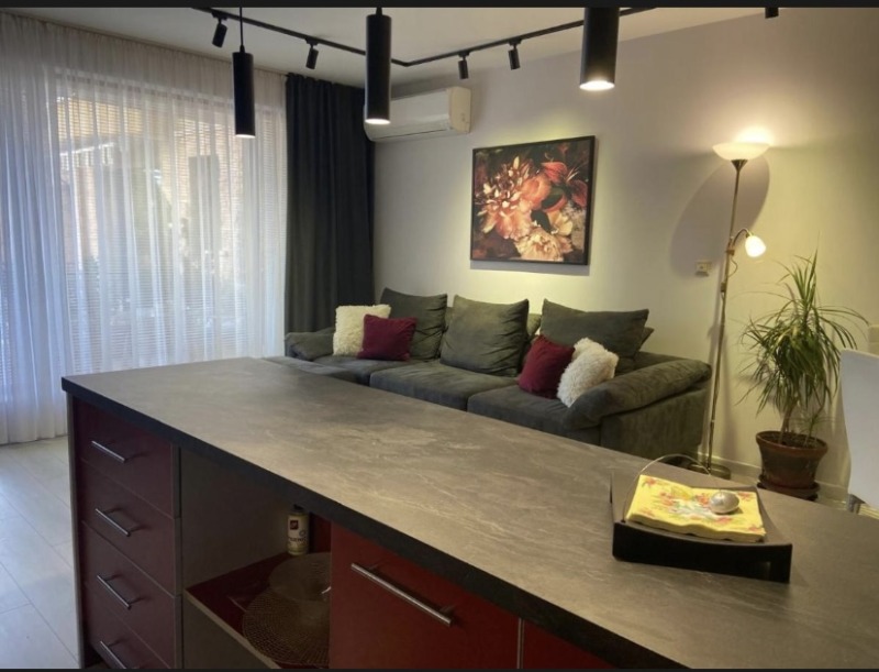 Издаје се  2 спаваће собе Варна , м-т Евксиноград , 120 м2 | 46964164 - слика [2]