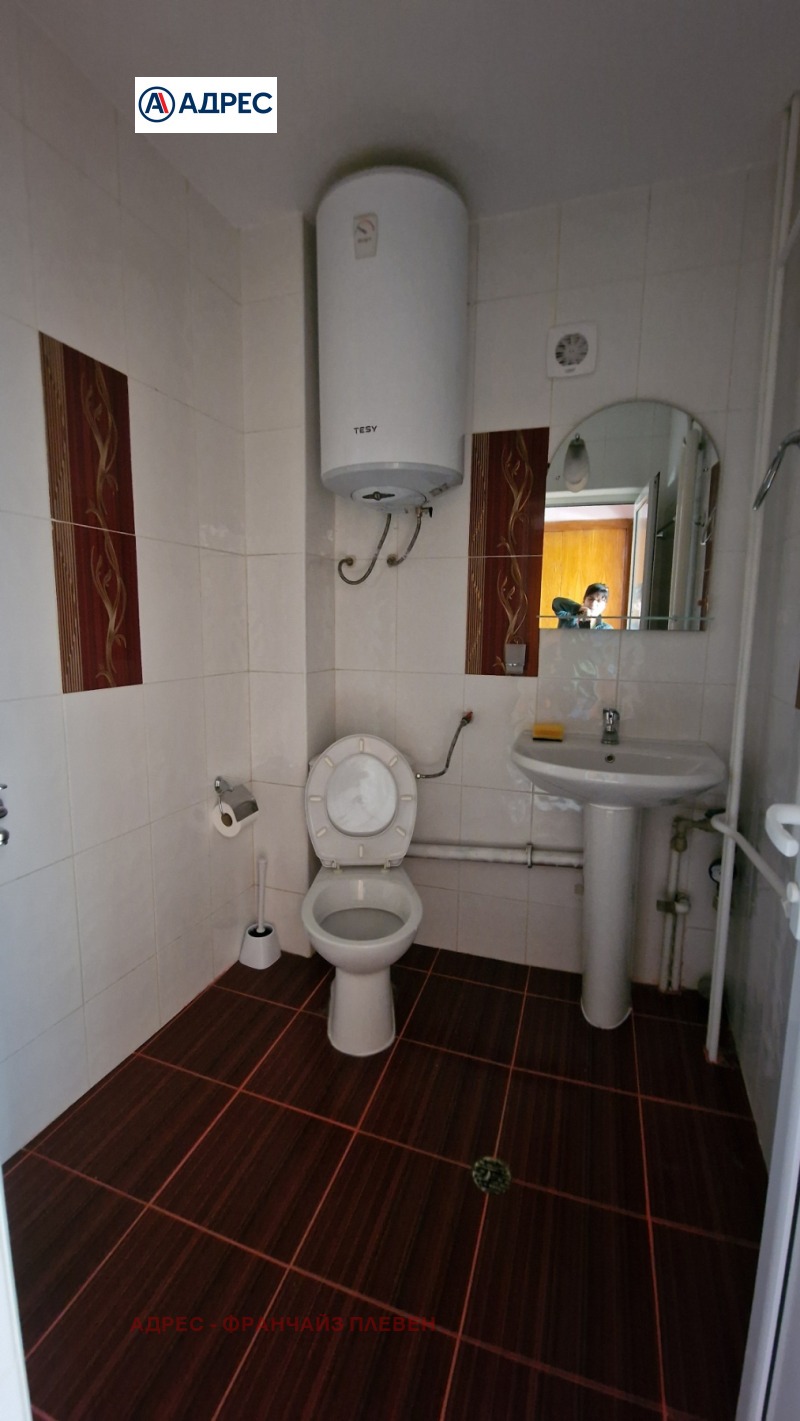 Дава под наем МНОГОСТАЕН, гр. Плевен, Идеален център, снимка 12 - Апартаменти - 52735703