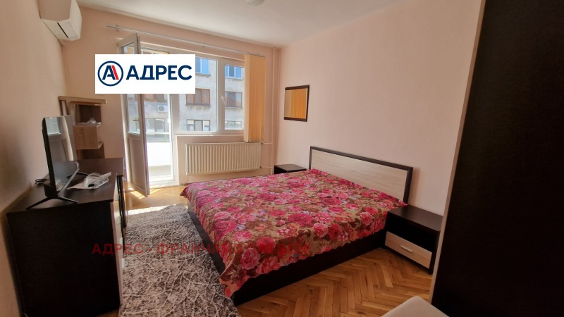 Дава под наем МНОГОСТАЕН, гр. Плевен, Идеален център, снимка 9 - Апартаменти - 52735703