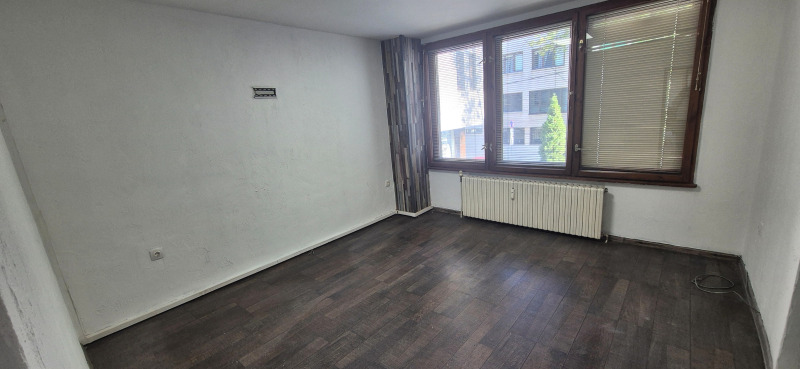 En renta  Oficina Pernik , Tsentar , 110 metros cuadrados | 58904332 - imagen [3]