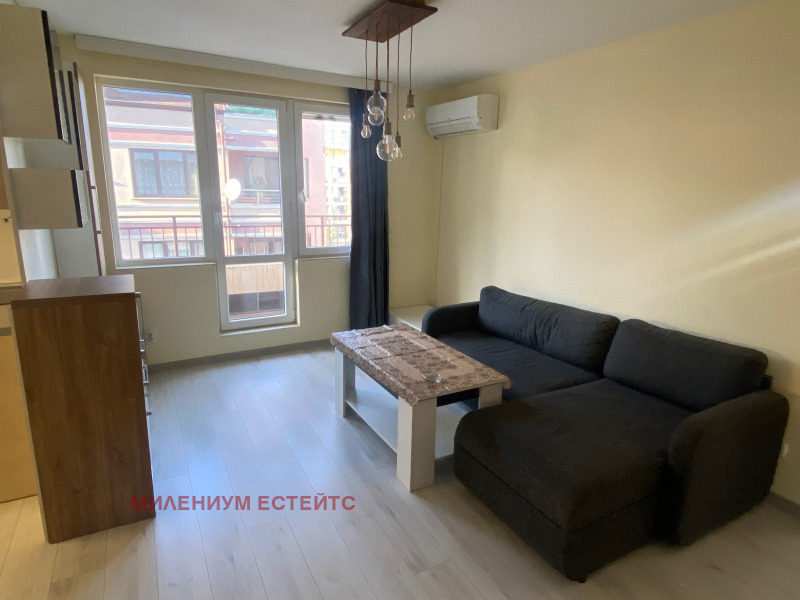 Дава под наем 2-СТАЕН, гр. София, Витоша