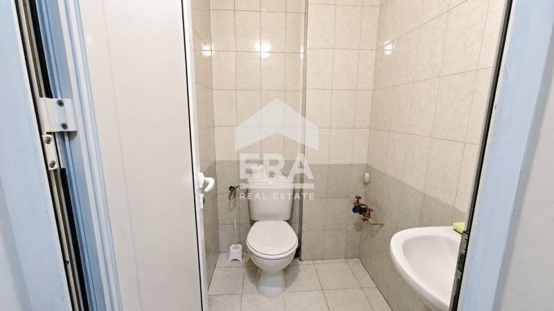 Дава под наем ОФИС, гр. Търговище, Център, снимка 4 - Офиси - 55529318
