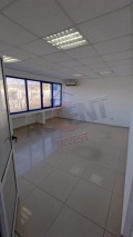 Под наем ОФИС, град Варна, Западна промишлена зона • 1060 лв. • 62753414 — Holmes.bg