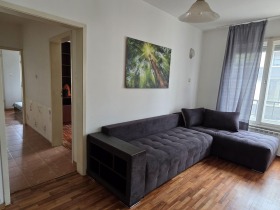 2 quartos Bakston, Sofia