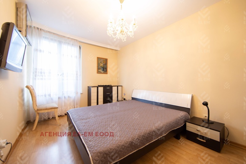 Zu vermieten  2 Schlafzimmer Sofia , Iztok , 110 qm | 13798909 - Bild [7]