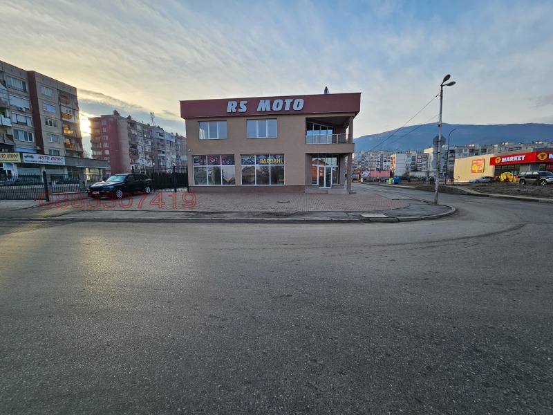 A louer  Boutique Kyustendil , Zapad , 300 m² | 56342360 - image [4]