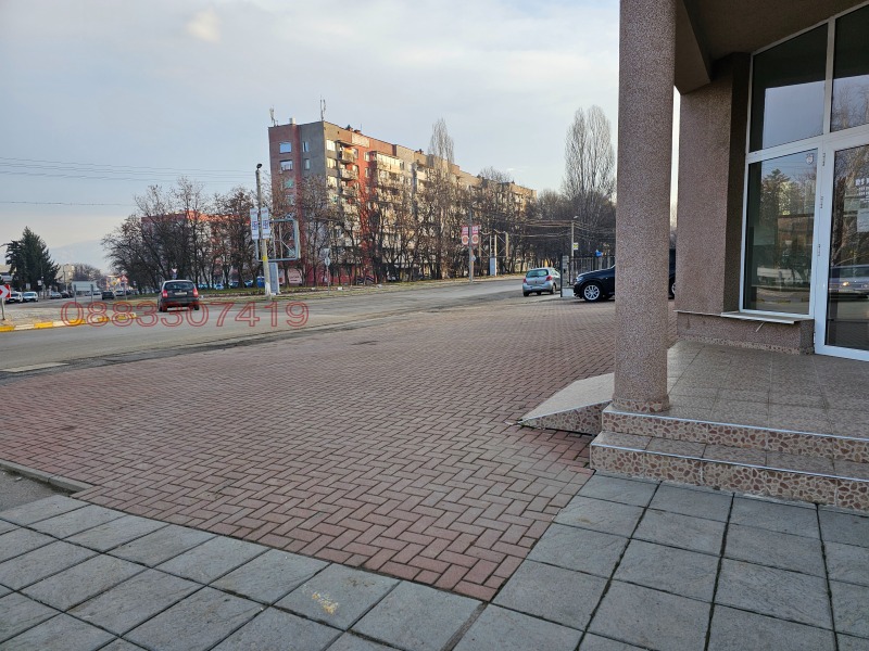 A louer  Boutique Kyustendil , Zapad , 300 m² | 56342360 - image [8]