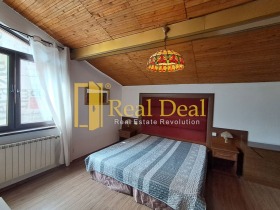 Ev Katı Nadejda 1, Sofia 6