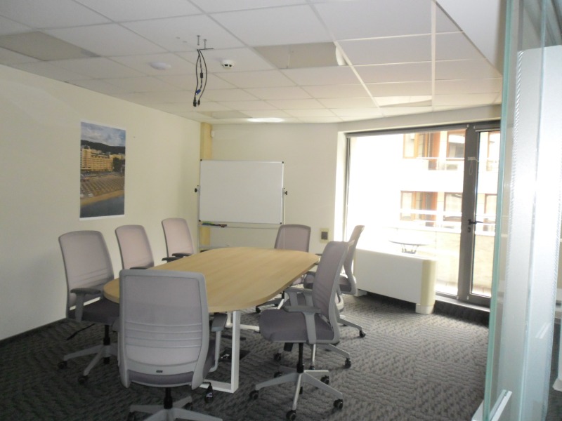 Под наем ОФИС, град София, Изток • 4500 € / 8801.24 лв. • 13356879 1