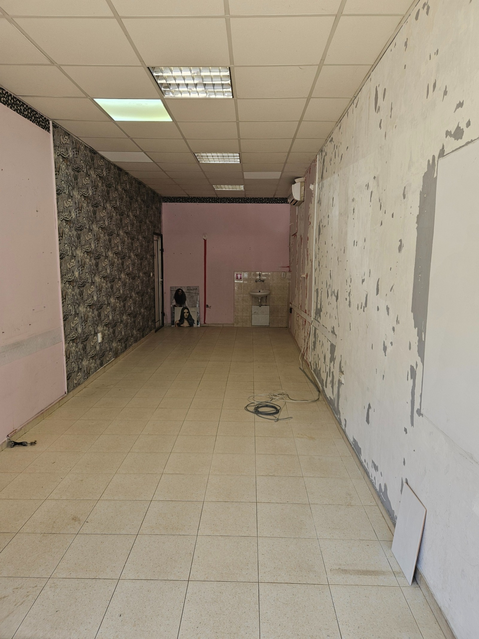 Дава под наем МАГАЗИН, гр. София, Левски Г, снимка 7 - Магазини - 54781083