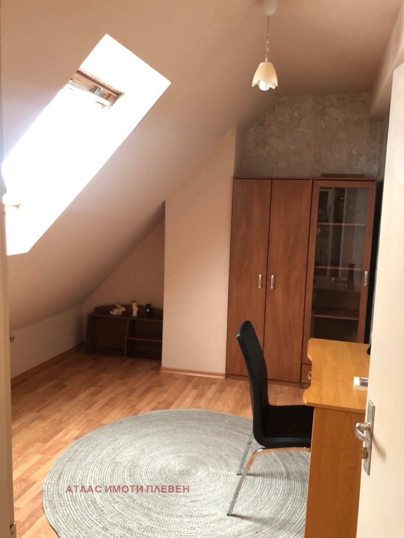 Издаје се  Поткровље Плевен , Широк центар , 50 м2 | 93958289 - слика [5]