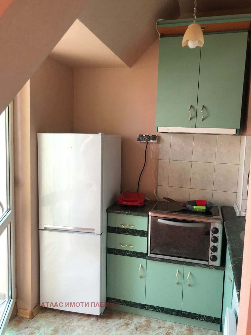 Издаје се  Поткровље Плевен , Широк центар , 50 м2 | 93958289 - слика [3]