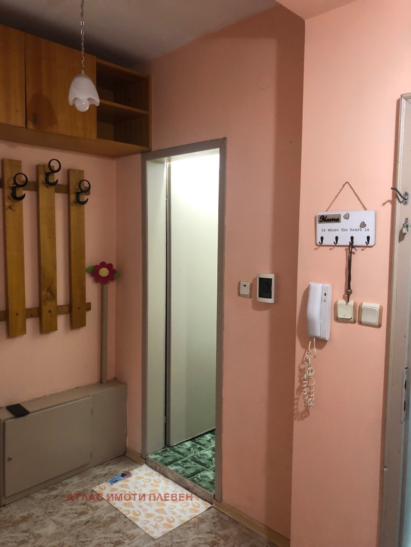 Издаје се  Поткровље Плевен , Широк центар , 50 м2 | 93958289 - слика [8]