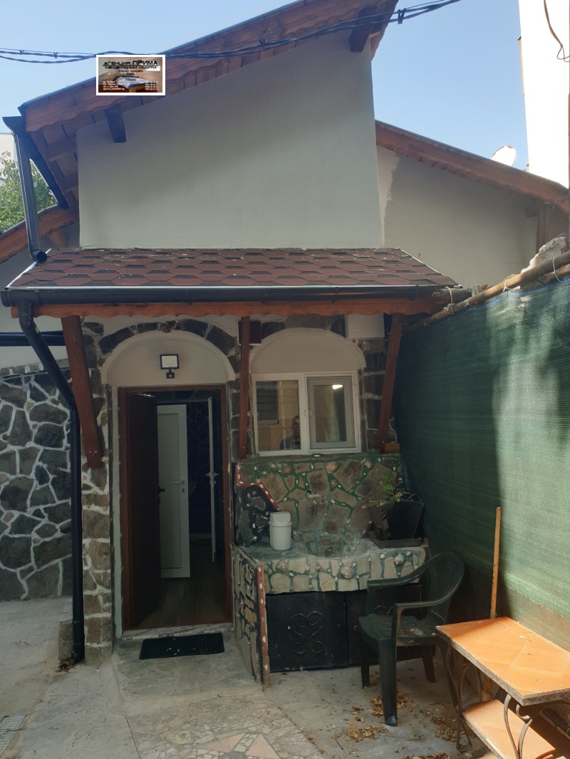 Til leie  Hus Plovdiv , Kjusjuk Parisj , 70 kvm | 66180805