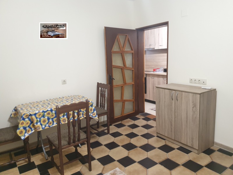 Til leie  Hus Plovdiv , Kjusjuk Parisj , 70 kvm | 66180805 - bilde [4]