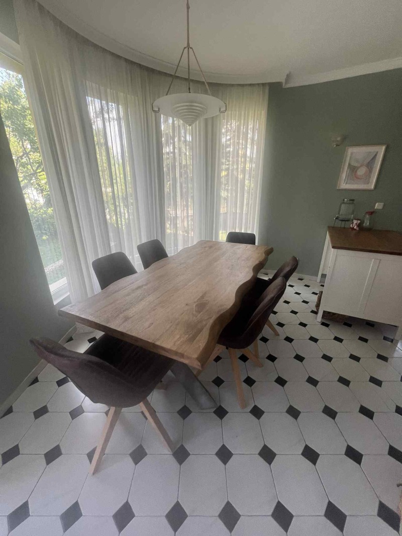 En renta  Casa Sofia , Bankya , 400 metros cuadrados | 80114091