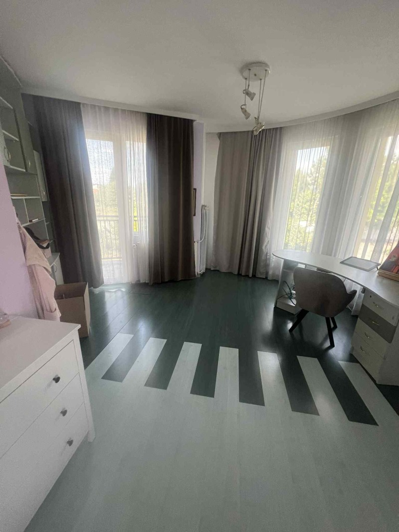En renta  Casa Sofia , Bankya , 400 metros cuadrados | 80114091 - imagen [8]
