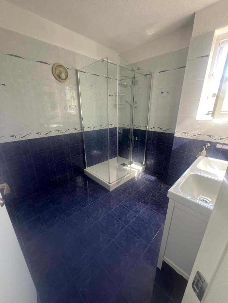 En renta  Casa Sofia , Bankya , 400 metros cuadrados | 80114091 - imagen [11]